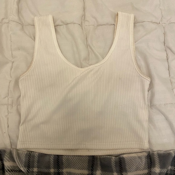 White tank top - Picture 2 of 2